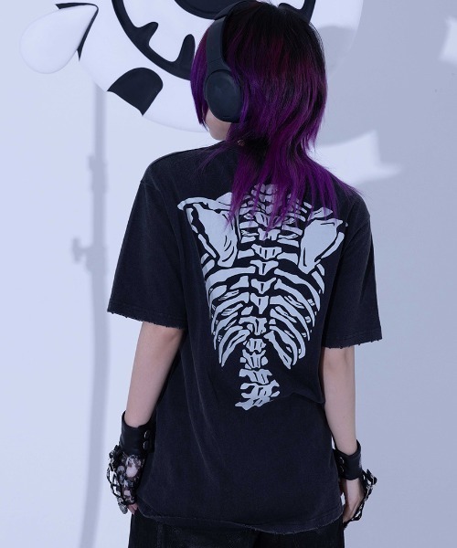 Gamchu(ガムチュ)の「『Gamchu/ガムチュ』ボクは夏に喰われて完全に骨抜きに 加工TEE(Tシャツ/カットソー・レディース・グレー/ブラック・XL/M)」の6枚目の写真