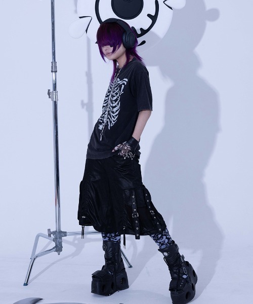Gamchu(ガムチュ)の「『Gamchu/ガムチュ』ボクは夏に喰われて完全に骨抜きに 加工TEE(Tシャツ/カットソー・レディース・グレー/ブラック・XL/M)」の11枚目の写真