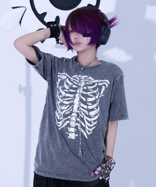 Gamchu(ガムチュ)の「『Gamchu/ガムチュ』ボクは夏に喰われて完全に骨抜きに 加工TEE(Tシャツ/カットソー・レディース・グレー/ブラック・XL/M)」の12枚目の写真