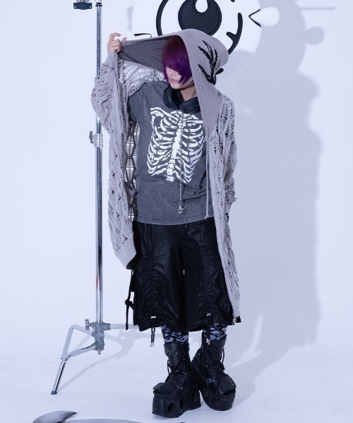 Gamchu(ガムチュ)の「『Gamchu/ガムチュ』ボクは夏に喰われて完全に骨抜きに 加工TEE(Tシャツ/カットソー・レディース・グレー/ブラック・XL/M)」の16枚目の写真