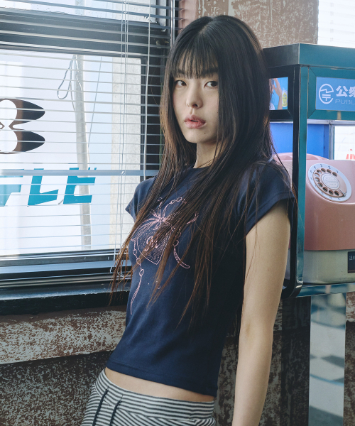 MIHEV(ミヘブ)の「Mハートペンダント半袖Tシャツネイビー(Tシャツ/カットソー・レディース・その他・FREE)」の3枚目の写真