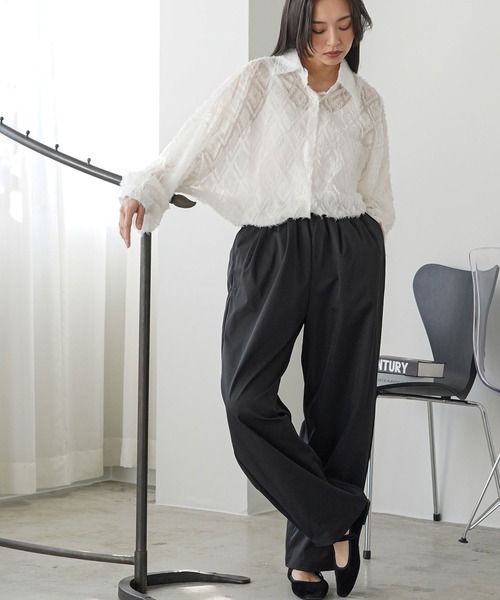 mili an deni(ミリアンデニ)の「タックコクーンチノパンツ(チノパンツ・レディース・カーキ/ブラック/ベージュ・M)」の17枚目の写真