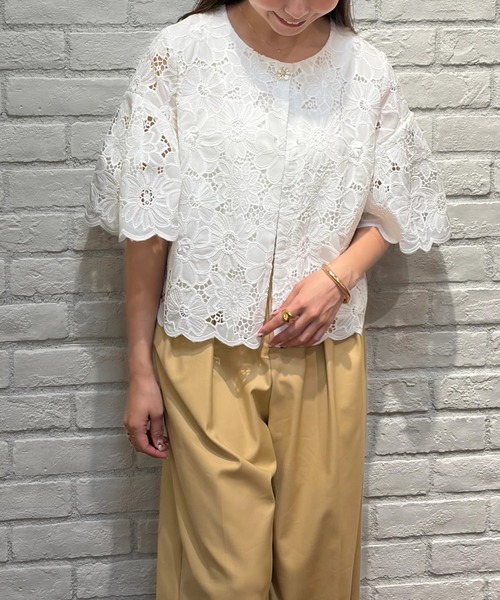 CADUNE（カデュネ）の「ブラウスジャケット（シャツ/ブラウス・レディース・ホワイト/ライトブルー/ブラック・38/36）」の9枚目の写真