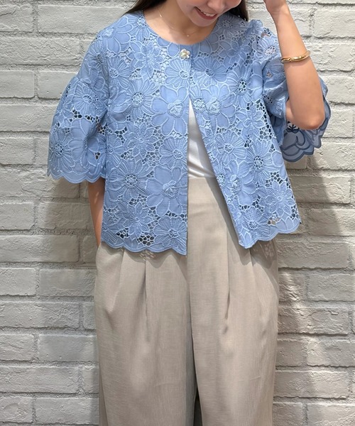 CADUNE（カデュネ）の「ブラウスジャケット（シャツ/ブラウス・レディース・ホワイト/ライトブルー/ブラック・38/36）」の14枚目の写真