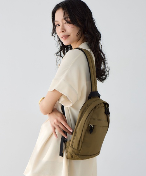 Drifter（ドリフター）の「BARNYARDSTORM / Drifter(ドリフター)別注 / ワンショルリュック（バックパック/リュック・レディース・カーキ/ブラック・FREE）」の5枚目の写真