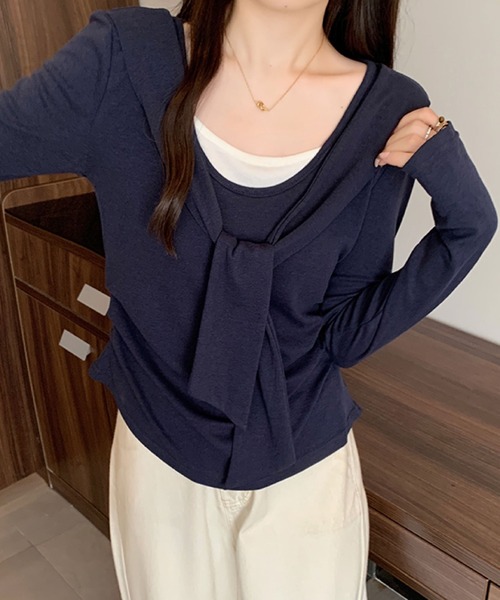2ly2(トゥーリートゥー)の「フェイクレイヤード リボンデザイントップス(Tシャツ/カットソー・レディース・ボルドー/ブラウン/ネイビー/ブラック・FREE)」の8枚目の写真