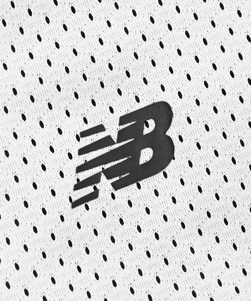 NEW BALANCE(ニューバランス)の「リバーシブルウーブンジャケット(ブルゾン・レディース・ブラック・SMALL/MEDIUM/LARGE/X-LARGE)」の15枚目の写真