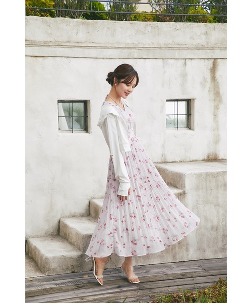 tocco closet(トッコ クローゼット)の「UVカット&接触冷感♪パールチャーム付きサムホールパーカー(パーカー・レディース・アイボリー/ブラック/サックスブルー/オフホワイト/ピンク/ラベンダー・M)」の8枚目の写真