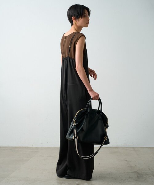 LOUNGEDRESS(ラウンジドレス)の「キャミオールインワン(サロペット/オーバーオール・レディース・オフホワイト/ブラック・SMALL/MEDIUM)」の10枚目の写真