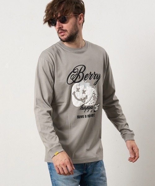 STUD MUFFIN(スタッドマフィン)の「mlt5689- 5.6ozコットン天竺 BERRYフォームプリント LS Tシャツ(624-02903)(Tシャツ/カットソー・メンズ・ブラック/アッシュ/チャコールグレー/ホワイト・2/3/4)」の13枚目の写真