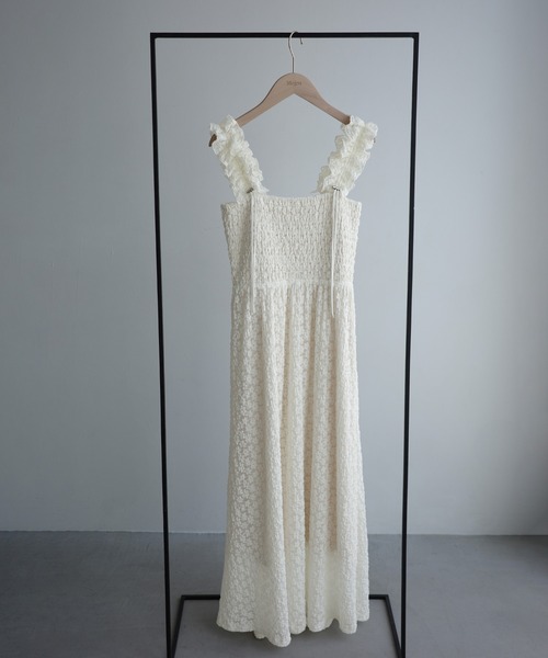 Meiru(メイル)の「カットレースギャザーショルダーワンピース(ワンピース・レディース・ブラック/ブラウン/アイボリー・SMALL/MEDIUM/LARGE)」の16枚目の写真