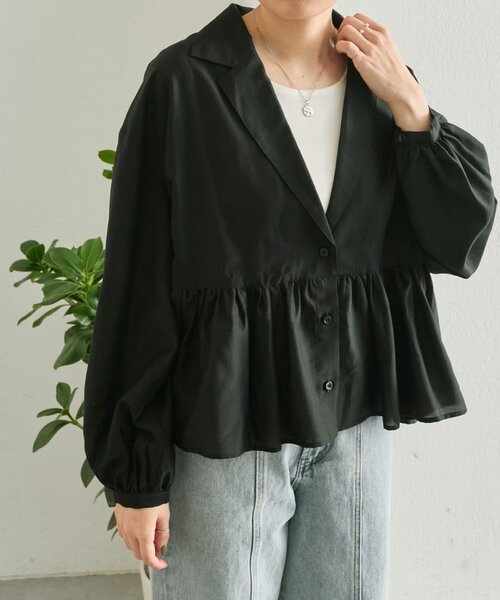 ear PAPILLONNER(イアパピヨネ)の「フリルシャツジャケット【SUM1 STYLE】(シャツ/ブラウス・レディース・ベージュ/ブラック・FREE)」の2枚目の写真