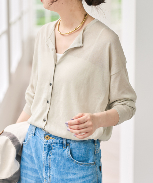 Spick & Span(スピックアンドスパン)の「ウォッシャブルシアークルーカーディガン(カーディガン/ボレロ・レディース・チャコールグレー/サックスブルー/ベージュ・FREE)」の7枚目の写真