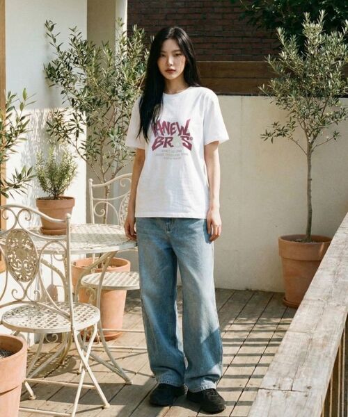 ANEWBROS（アニュブロス）の「マニフェストオーバーサイズ半袖Tシャツ6カラー[ANSE_2003]（Tシャツ/カットソー・レディース・ライトグレー/ネイビー/ホワイト×レッド/ホワイト×ブラック/ブラック×ホワイト/ブラック×ブルー・MEDIUM/SMALL/X-LARGE/LARGE）」の15枚目の写真