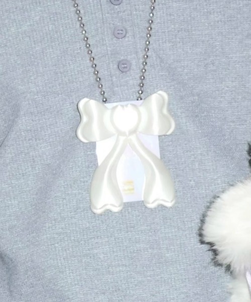 EVERYTHINGS（エブリシングス）の「【EVERYTHINGS】Bows Card-Holder / 【エブリシングス】３Dリボンチェーンカードホルダー（カードケース・レディース・ホワイト/ピンク/パープル・ONE SIZE）」の7枚目の写真
