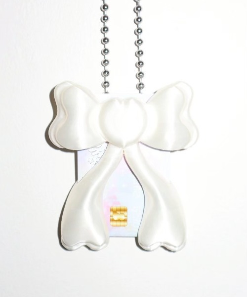 EVERYTHINGS（エブリシングス）の「【EVERYTHINGS】Bows Card-Holder / 【エブリシングス】３Dリボンチェーンカードホルダー（カードケース・レディース・ホワイト/ピンク/パープル・ONE SIZE）」の9枚目の写真
