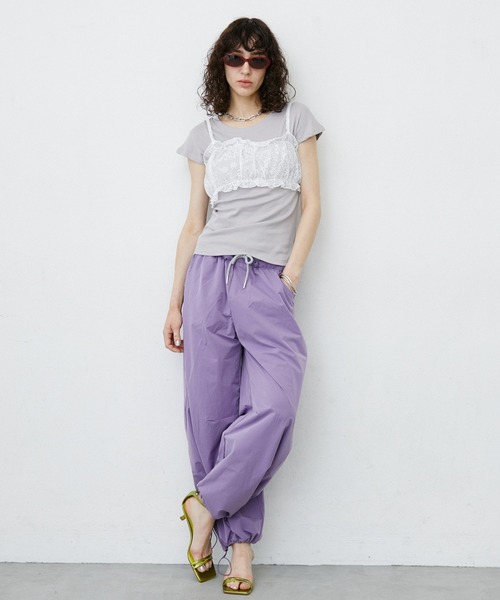 uyu.（ウユ）の「Lace Bustier Layered French sleeve Tee/【レースビスチェ付き】 レイヤードフレンチスリーブカットソー（Tシャツ/カットソー・レディース・ホワイト/ブラック・FREE）」の4枚目の写真