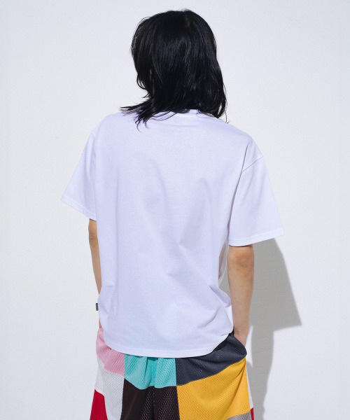 WKNDRS(ウィーキャンドース)の「C-LOGO T-SHIRT (WHITE)(Tシャツ/カットソー・レディース・その他・MEDIUM/LARGE/X-LARGE/SMALL)」の6枚目の写真