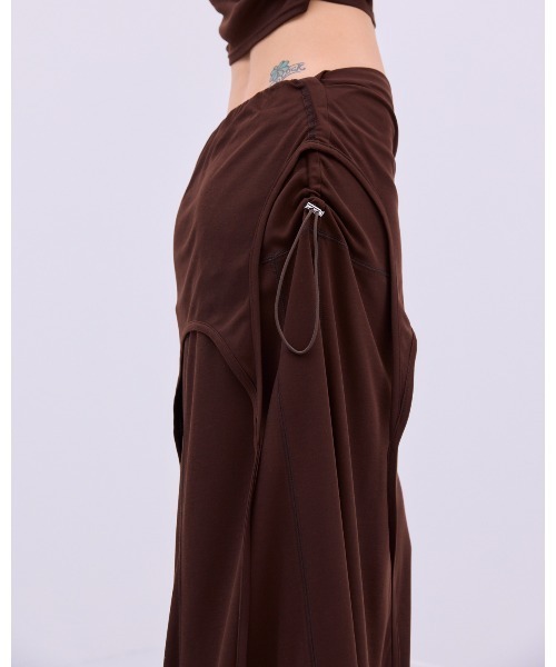THINGS THAT MATTER(シングス ザット マター)の「TWO WAY GATHERED DRESS & SKIRT / ツー ウェイ ギャザード ドレス アンド スカート(スカート・レディース・ブラウン/ブラック・FREE)」の6枚目の写真