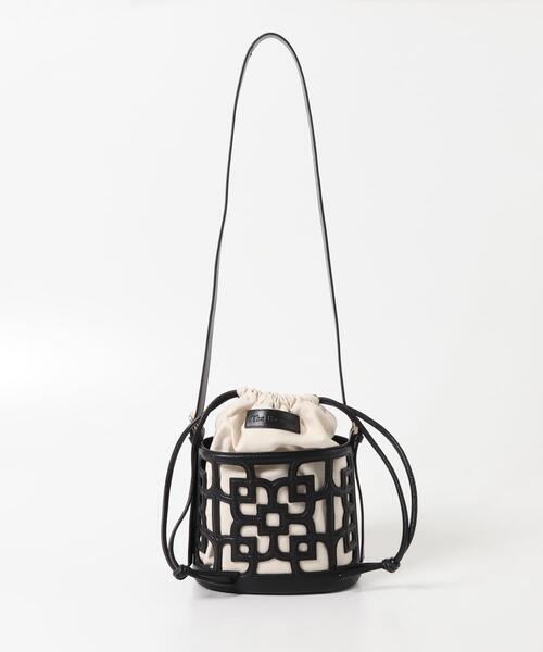 URBAN RESEARCH ROSSO WOMEN（アーバンリサーチ　ロッソ）の「BAGMATI　カットワークショルダーバッグ（ショルダーバッグ・レディース・ブラック・FREE）」の2枚目の写真