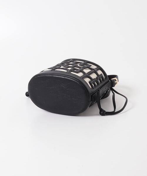 URBAN RESEARCH ROSSO WOMEN（アーバンリサーチ　ロッソ）の「BAGMATI　カットワークショルダーバッグ（ショルダーバッグ・レディース・ブラック・FREE）」の4枚目の写真