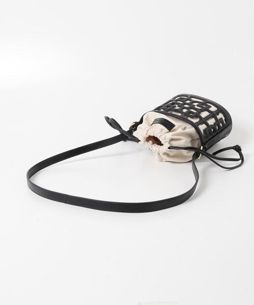 URBAN RESEARCH ROSSO WOMEN（アーバンリサーチ　ロッソ）の「BAGMATI　カットワークショルダーバッグ（ショルダーバッグ・レディース・ブラック・FREE）」の5枚目の写真