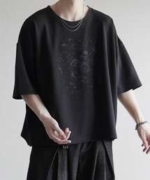 ELLUV（エルブ）の「【ELLUV/エルヴ】300gヘビークリアジョーゼット ヴィンテージフラワープリント ショート丈Tシャツ（Tシャツ/カットソー）」