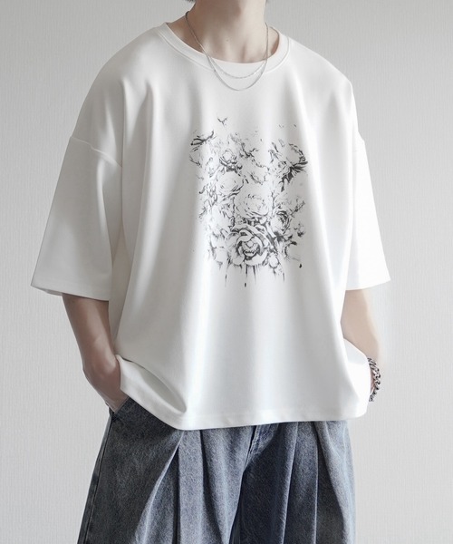 ELLUV（エルブ）の「【ELLUV/エルヴ】300gヘビークリアジョーゼット ヴィンテージフラワープリント ショート丈Tシャツ（Tシャツ/カットソー・メンズ・ブラック/ホワイト・S/L/M）」の8枚目の写真
