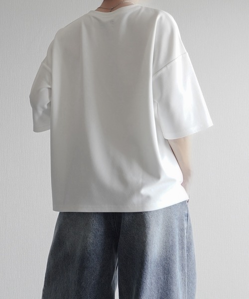 ELLUV（エルブ）の「【ELLUV/エルヴ】300gヘビークリアジョーゼット ヴィンテージフラワープリント ショート丈Tシャツ（Tシャツ/カットソー・メンズ・ブラック/ホワイト・S/L/M）」の12枚目の写真