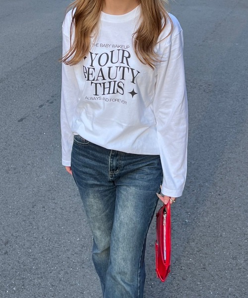 tunee(チュニー)の「英字グラフィックロンT/長袖Tシャツ(hsyd)(Tシャツ/カットソー・レディース・ホワイト・MEDIUM)」の1枚目の写真
