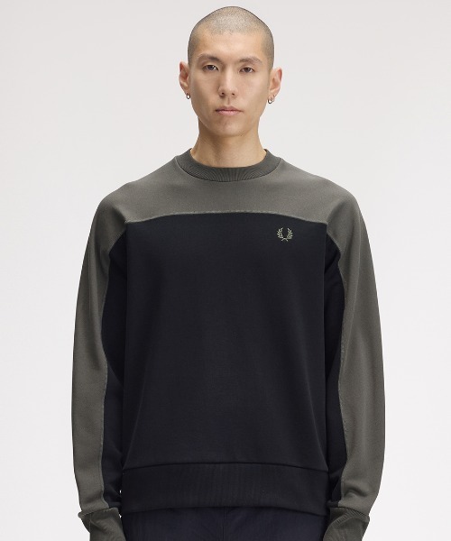 FRED PERRY(フレッドペリー)の「Colour Block Sweatshirt/カラーブロックスウェット(スウェット・メンズ・ブラック・M/L/S)」の5枚目の写真