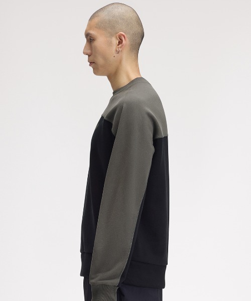 FRED PERRY(フレッドペリー)の「Colour Block Sweatshirt/カラーブロックスウェット(スウェット・メンズ・ブラック・M/L/S)」の6枚目の写真