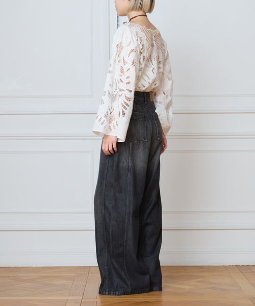 IENA LA BOUCLE(イエナラブークル)の「IENA LA BOUCLE カットワーク刺繍ブラウス(シャツ/ブラウス・レディース・ホワイト×ホワイト/ブラック・FREE)」の3枚目の写真