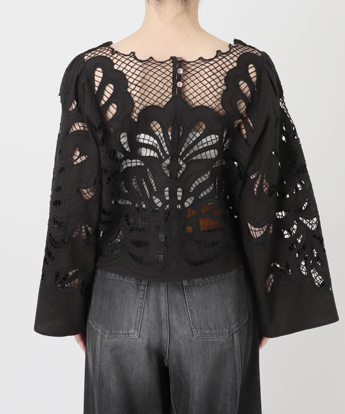 IENA LA BOUCLE(イエナラブークル)の「IENA LA BOUCLE カットワーク刺繍ブラウス(シャツ/ブラウス・レディース・ホワイト×ホワイト/ブラック・FREE)」の18枚目の写真