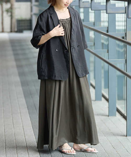 IENA（イエナ）の「ギャザーネックキャミワンピース（ワンピース・レディース・ブラック/カーキ・36/38）」の17枚目の写真