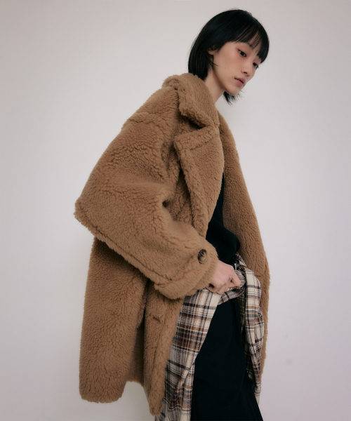LEFTSEOUL（レフトソウル）の「テディベアオーバーサイズダブルハーフウールコート[ブラウン]（チェスターコート・レディース・ブラウン・FREE）」の2枚目の写真