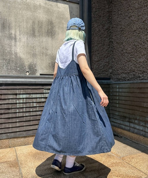 OLD BETTY'S（オールドベティーズ）の「オールドベティーズ【OLD BETTY’S】Denim camisole One-piece（ワンピース・レディース・インディゴブルー・FREE）」の3枚目の写真