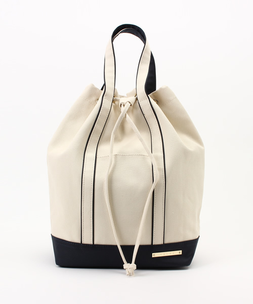 LBC（エルビーシー）の「COLDE ハンプロングリュック       （バックパック/リュック・レディース・ネイビー/グレー・ONE SIZE）」の2枚目の写真