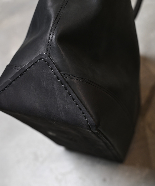 EARLE(アール)の「EARLE アール / Shoe sole boston-tote bag キップレザーシューソールボストンビッグトートバッグ / ER6501(トートバッグ・メンズ・ブラック/ブラウン・FREE)」の4枚目の写真