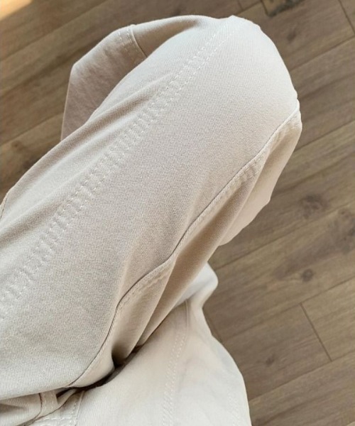 AMAJI(アマジ)の「ワイド デニムパンツ(デニムパンツ・レディース・ホワイト・SMALL/MEDIUM/LARGE/X-LARGE)」の2枚目の写真