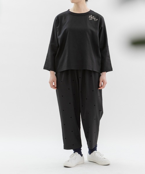 nop de nod（ノップドゥノッド）の「Clocheスワン刺繍布帛9分袖カットソー（Tシャツ/カットソー・レディース・ブラック/ネイビー/ブラウン・3）」の18枚目の写真