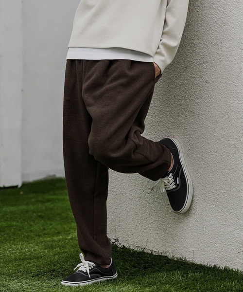 CAMBIO(カンビオ)の「mp15525- Houndstooth Wool Blend Wide Tapered Pants テーパードパンツ(A76726cmb)(その他パンツ・メンズ・ブラック/ブラウン/チャコール・S/M/L)」の4枚目の写真