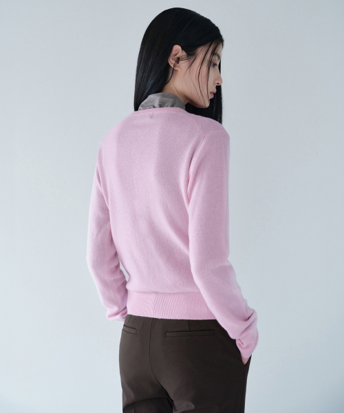 MUSINSA STANDARD WOMAN（ムシンサスタンダードウーマン）の「[プラス] ウィメンズ カシミヤ100 ラウンドネック カーディガン [ライトピンク]（カーディガン/ボレロ・レディース・その他・SMALL/MEDIUM/LARGE）」の3枚目の写真