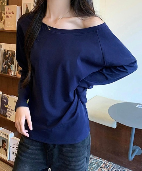 Bifrost(ビフレスト)の「オフショルダーカットソー(Tシャツ/カットソー・レディース・ホワイト/ブラック/グレー/ネイビー・FREE)」の17枚目の写真