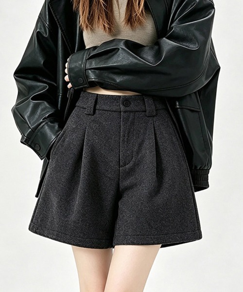 LEMOA(レモア)の「タック入りショートパンツ レディース(その他パンツ・レディース・ブラック/グレー・SMALL/MEDIUM/LARGE/X-LARGE)」の6枚目の写真
