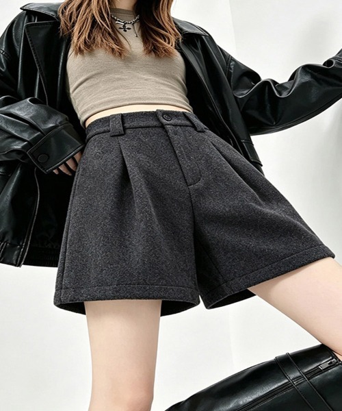 LEMOA(レモア)の「タック入りショートパンツ レディース(その他パンツ・レディース・ブラック/グレー・SMALL/MEDIUM/LARGE/X-LARGE)」の9枚目の写真