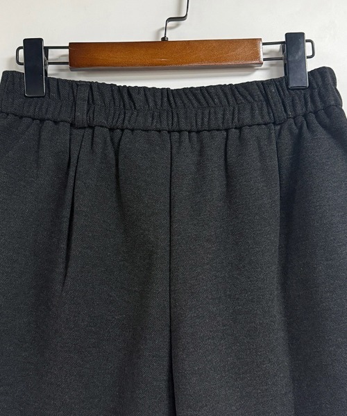 LEMOA(レモア)の「タック入りショートパンツ レディース(その他パンツ・レディース・ブラック/グレー・SMALL/MEDIUM/LARGE/X-LARGE)」の20枚目の写真