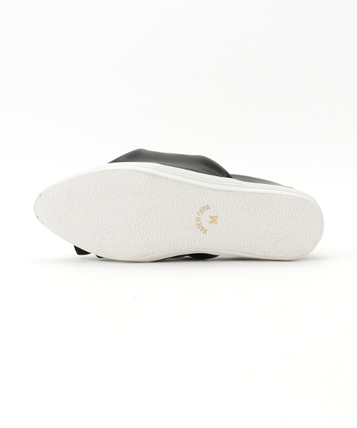 POU DOU DOU（プードゥドゥ）の「ねじりリボンスリッポン（スリッポン・レディース・ブラック/ピンクベージュ/グレー・3/4）」の5枚目の写真