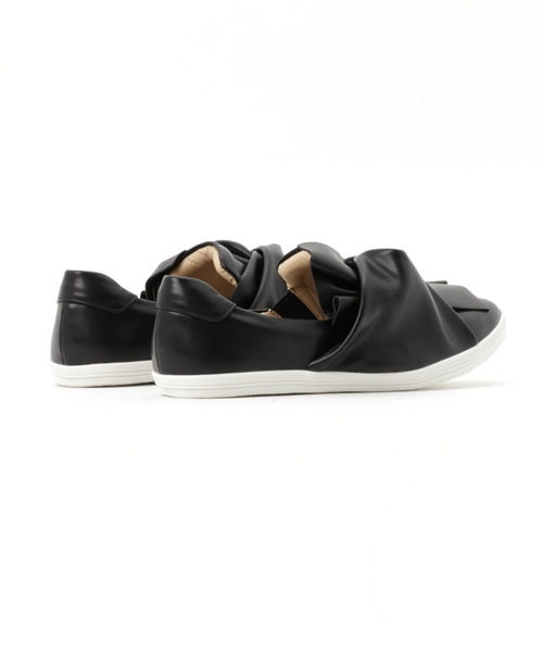 POU DOU DOU（プードゥドゥ）の「ねじりリボンスリッポン（スリッポン・レディース・ブラック/ピンクベージュ/グレー・3/4）」の6枚目の写真