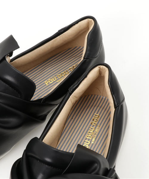 POU DOU DOU（プードゥドゥ）の「ねじりリボンスリッポン（スリッポン・レディース・ブラック/ピンクベージュ/グレー・3/4）」の8枚目の写真